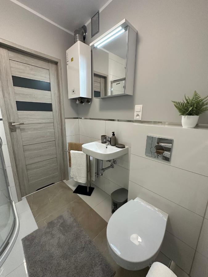 Apartament Przy Cieplickich Tezniach Jelenia Góra Exterior foto